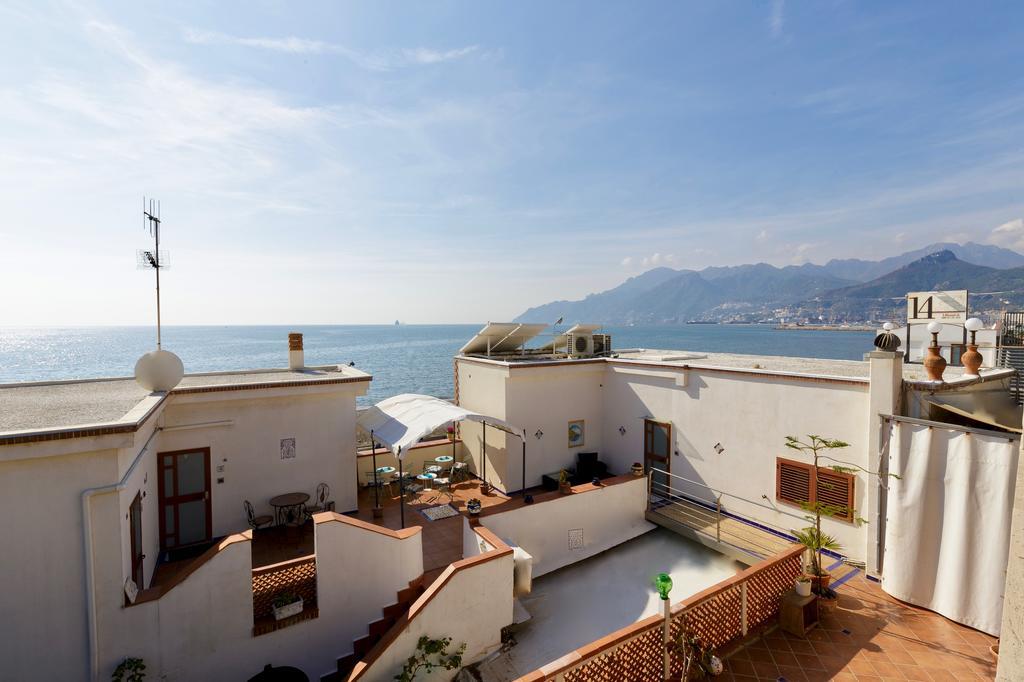 Beach Hotel 14Leoni B&B Salerno Buitenkant foto