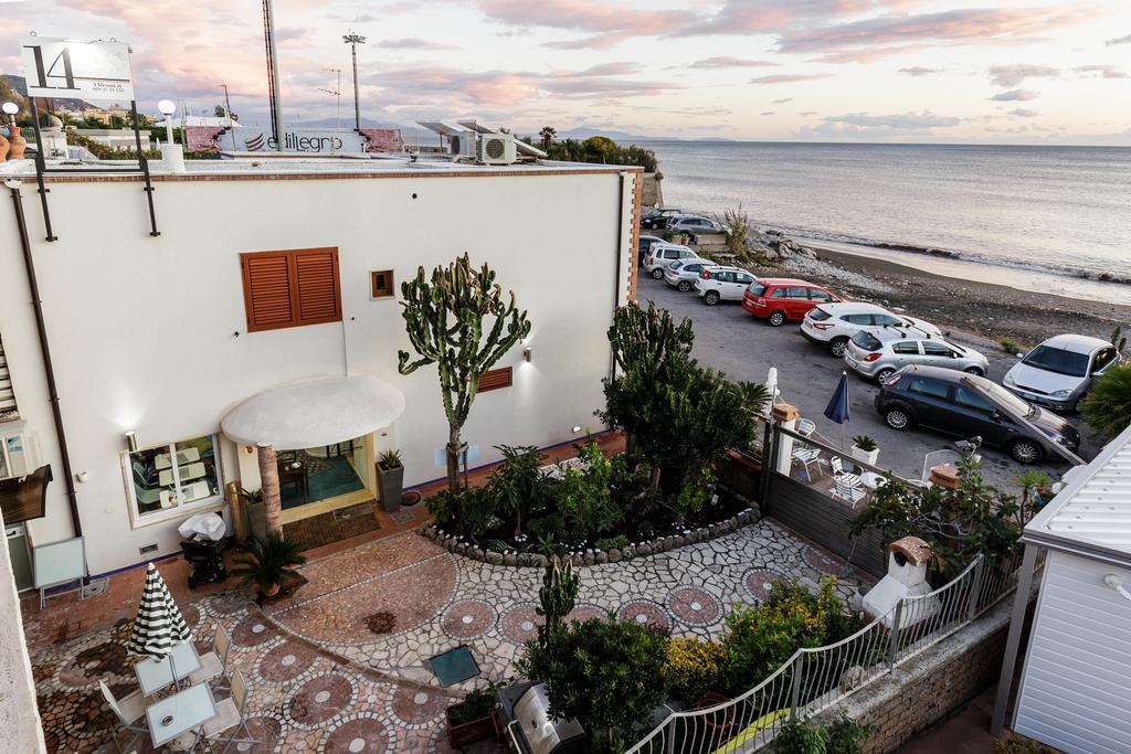 Beach Hotel 14Leoni B&B Salerno Buitenkant foto