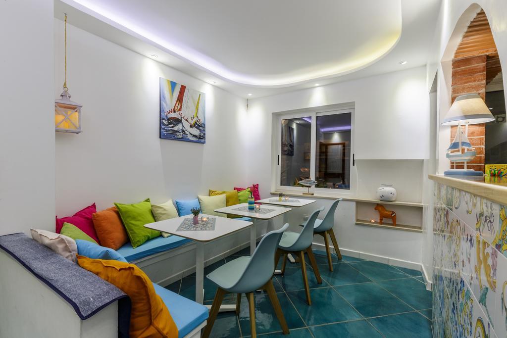 Beach Hotel 14Leoni B&B Salerno Buitenkant foto