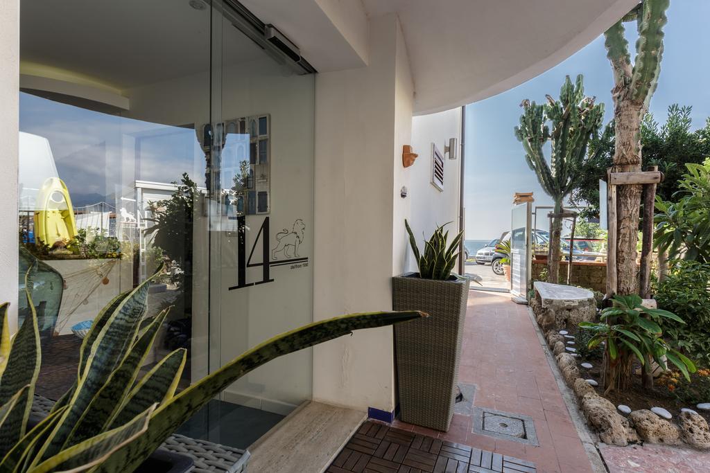 Beach Hotel 14Leoni B&B Salerno Buitenkant foto