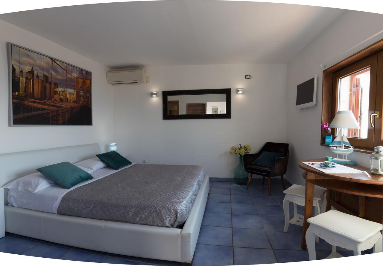 Beach Hotel 14Leoni B&B Salerno Buitenkant foto