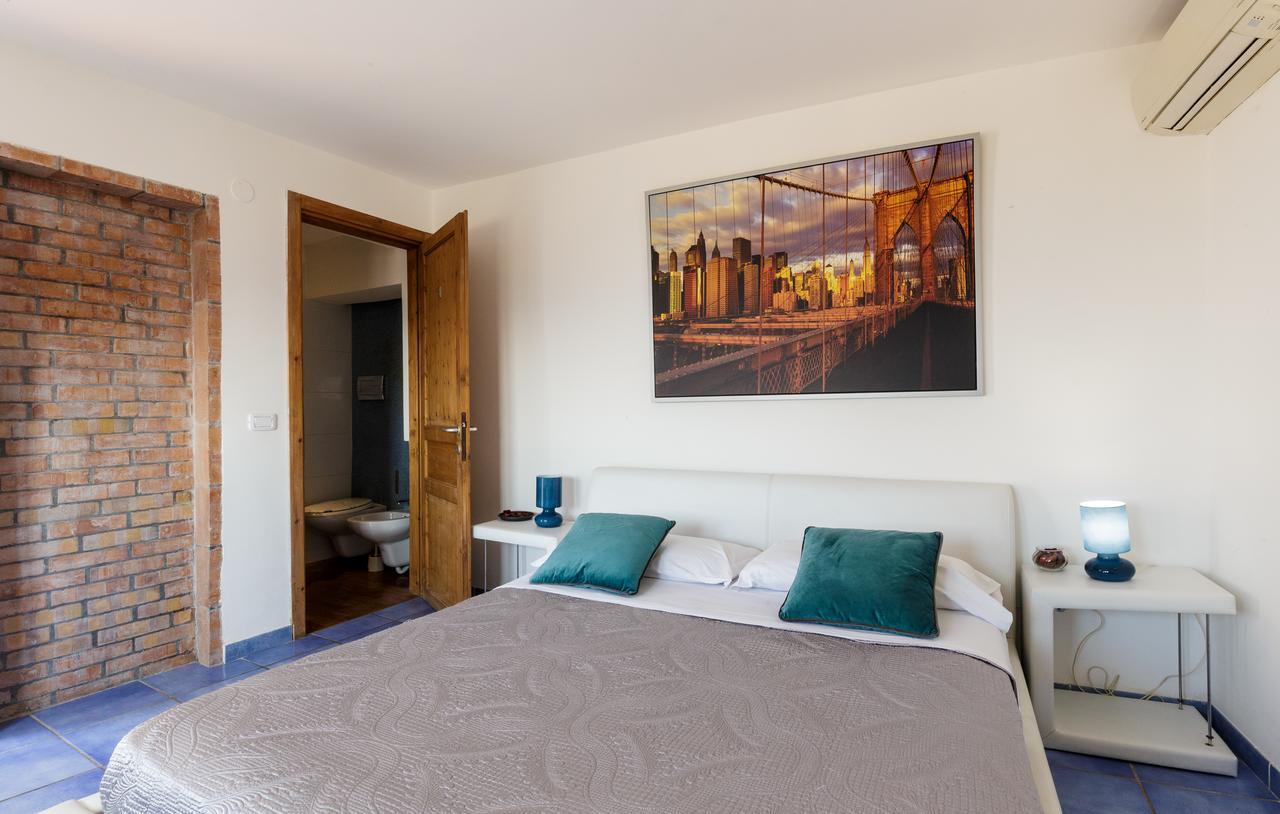 Beach Hotel 14Leoni B&B Salerno Buitenkant foto