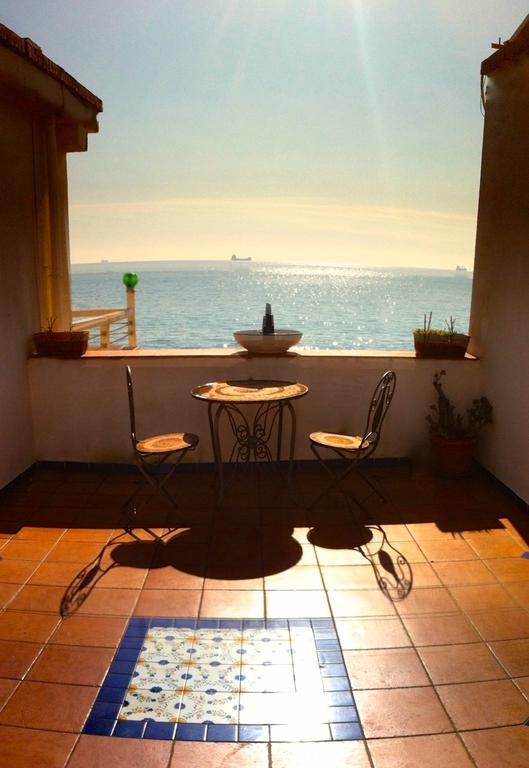 Beach Hotel 14Leoni B&B Salerno Buitenkant foto