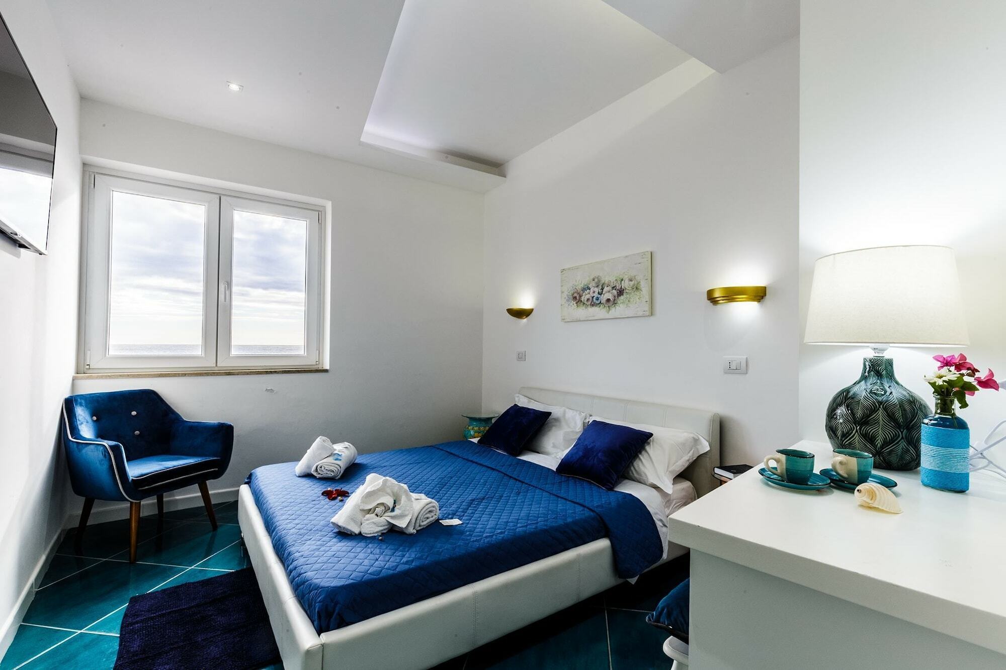 Beach Hotel 14Leoni B&B Salerno Buitenkant foto